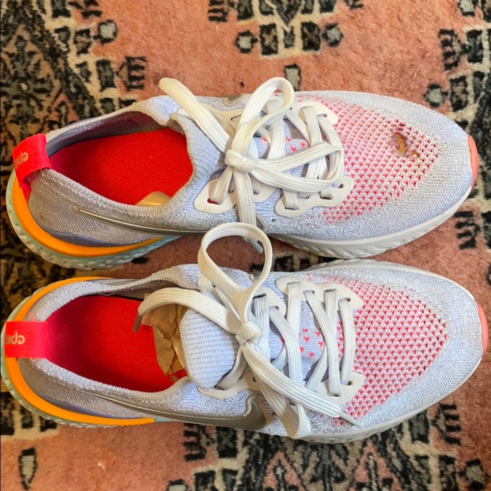Nike Epic React Flyknit 2 (big girl 4.5)